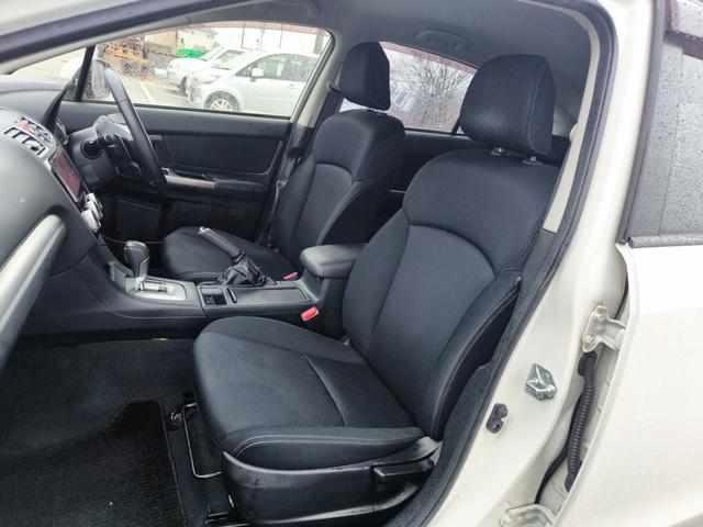 インプレッサスポーツ 　４ＷＤ　純正ナビ　テレビ　バックモニター　ＥＴＣ　インテリキー　衝突軽減ブレーキ　アイドリングストップ　一年間保証付き　車検整備付き　純正アルミ（12枚目）