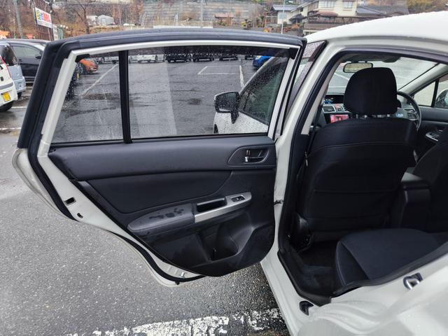 インプレッサスポーツ 　４ＷＤ　純正ナビ　テレビ　バックモニター　ＥＴＣ　インテリキー　衝突軽減ブレーキ　アイドリングストップ　一年間保証付き　車検整備付き　純正アルミ（32枚目）