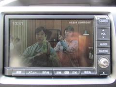 テレビも見れますよ。 6