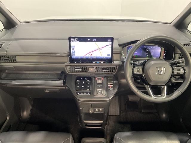 ステップワゴン e:HEVスパーダ デュアルエアコン フルオートエアコン ESC シートヒータ キーフリー LEDヘッドランプ イモビ ABS リアカメラ スマートキ USBポート クルーズコントロール ECOモード(11枚目)