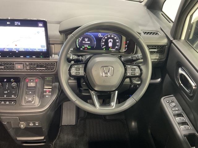 ステップワゴン e:HEVスパーダ デュアルエアコン フルオートエアコン ESC シートヒータ キーフリー LEDヘッドランプ イモビ ABS リアカメラ スマートキ USBポート クルーズコントロール ECOモード(12枚目)