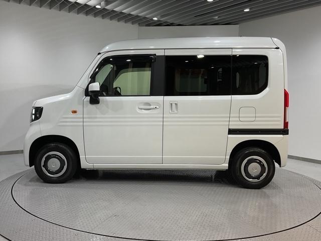 Ｎ－ＶＡＮ＋スタイル ファン　オートマチックハイビーム　車線逸脱警報　ＬＥＤ　イモビライザー　ＡＡＣ　Ｒカメラ　４ＷＤ　横滑り防止機能　パワーウィンドー　ドラレコ　キーフリー　ダブルエアバック　ワンオーナー車　ＡＢＳ　エアバッグ（4枚目）