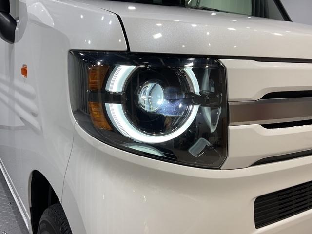 Ｎ－ＶＡＮ＋スタイル ファン　オートマチックハイビーム　車線逸脱警報　ＬＥＤ　イモビライザー　ＡＡＣ　Ｒカメラ　４ＷＤ　横滑り防止機能　パワーウィンドー　ドラレコ　キーフリー　ダブルエアバック　ワンオーナー車　ＡＢＳ　エアバッグ（10枚目）