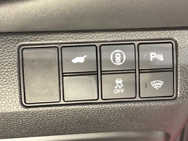 ヴェゼル ｅ：ＨＥＶＺ　ＬＤＡ　衝突回避支援ブレーキ機能　１オナ　追従　スマキ　ＢＴオーディオ　フルオートエアコン　Ｄレコ　オートＬＥＤ　エアバッグ　両席エアバック　Ｒカメ　パワーウィンドウ　ＬＥＤランプ（29枚目）