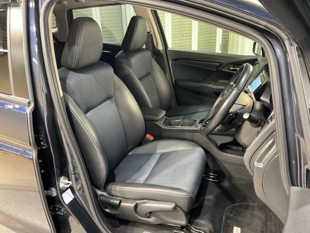 シャトル ハイブリッドZホンダセンシング 【いまコレ+】新品フロアマット 衝突軽減 レーダークルコン カーテンエアバック LEDライト 前席シートヒーター イモビ Bカメラ USB接続 DVD パワーウィンドウ ナビTV 地デジ ETC(15枚目)