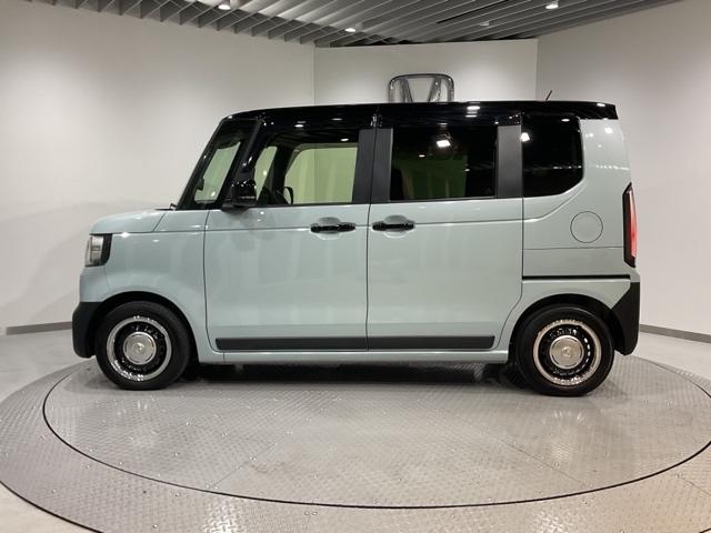 Ｎ－ＢＯＸジョイ ターボ　２トーン　レーダークルーズ　ＬＥＤヘッド　オートエアコン　バックカメラ　両側電動ドア　パワーウィンドウ　キーフリー　シートヒーター　フルセグ　スマートキー　ＤＶＤ　ＶＳＡ　ドライブレコーダー　デモカー（4枚目）