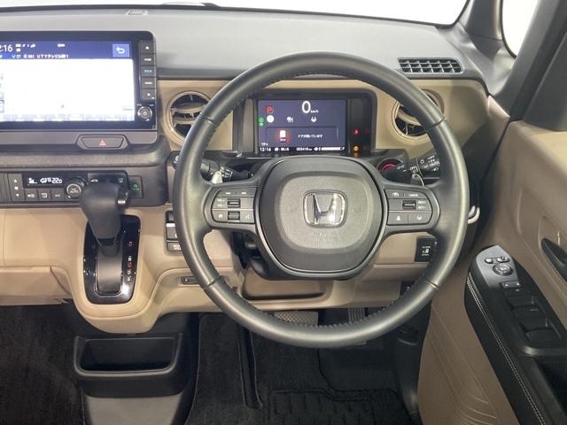 Ｎ－ＢＯＸジョイ ターボ　２トーン　レーダークルーズ　ＬＥＤヘッド　オートエアコン　バックカメラ　両側電動ドア　パワーウィンドウ　キーフリー　シートヒーター　フルセグ　スマートキー　ＤＶＤ　ＶＳＡ　ドライブレコーダー　デモカー（13枚目）