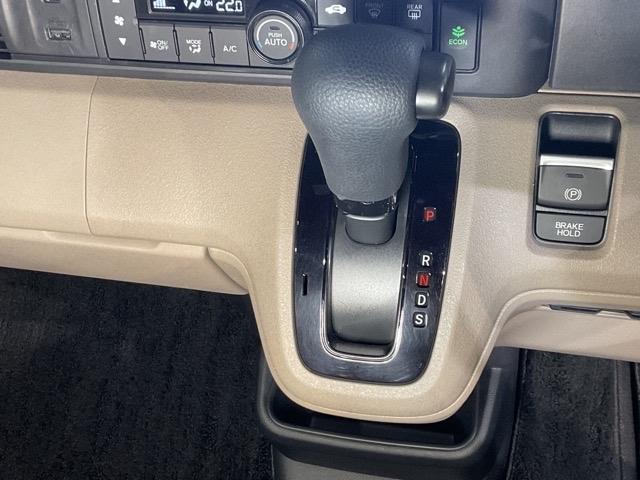 Ｎ－ＢＯＸジョイ ターボ　２トーン　レーダークルーズ　ＬＥＤヘッド　オートエアコン　バックカメラ　両側電動ドア　パワーウィンドウ　キーフリー　シートヒーター　フルセグ　スマートキー　ＤＶＤ　ＶＳＡ　ドライブレコーダー　デモカー（15枚目）