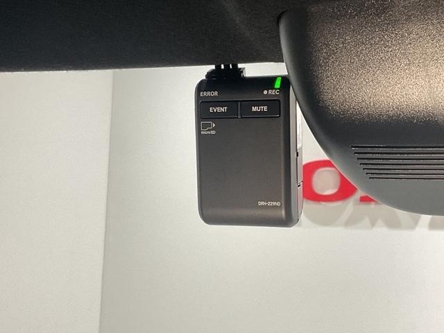 Ｎ－ＢＯＸジョイ ターボ　２トーン　レーダークルーズ　ＬＥＤヘッド　オートエアコン　バックカメラ　両側電動ドア　パワーウィンドウ　キーフリー　シートヒーター　フルセグ　スマートキー　ＤＶＤ　ＶＳＡ　ドライブレコーダー　デモカー（29枚目）