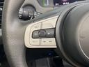 ステアリングでオーディオソース・音量調整もできます。
