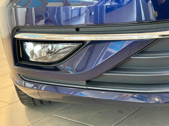 ゴルフヴァリアント ＴＳＩハイライン　マイスター　ＡＣＣ　レーンキープアシスト　プレミアムサウンドシステムＤＹＮＡＵＤＩＯ　オートホールド機能　デジタルメータークラスター　レザーシート　シートヒーター　リヤビューカメラブラインドスポットディテクション（8枚目）