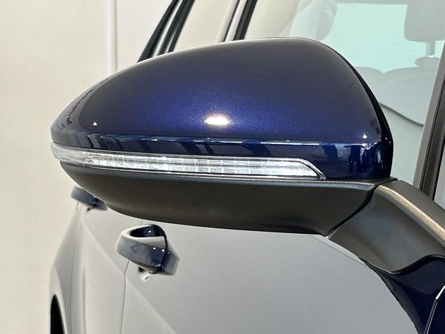 ゴルフヴァリアント ＴＳＩハイライン　マイスター　ＡＣＣ　レーンキープアシスト　プレミアムサウンドシステムＤＹＮＡＵＤＩＯ　オートホールド機能　デジタルメータークラスター　レザーシート　シートヒーター　リヤビューカメラブラインドスポットディテクション（12枚目）