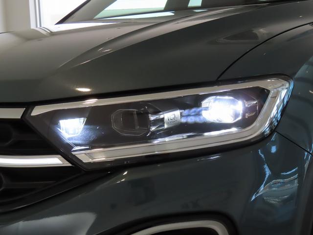 Ｔ－ロック ＴＳＩ　ブラックスタイル　ＡＣＣ　レーンキープアシスト　ＬＥＤマトリックスヘッドライトＩＱＬｉｇｈｔ　オートホールド機能　パワーテールゲート　インテリアアンビエントライト　デジタルメータークラスター　１８インチアルミホイール（18枚目）