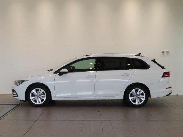 ゴルフヴァリアント ｅＴＳＩ　アクティブ　認定中古車　Ｖｏｌｋｓｗａｇｅｎ純正インフォテイメントシステムＤｉｓｃｏｖｅｒ　Ｐｒｏ　ＬＥＤヘッドライト　デジタルメーター　ＡＣＣ　リアビューカメラ　オートホールド　スマートエントリー（8枚目）