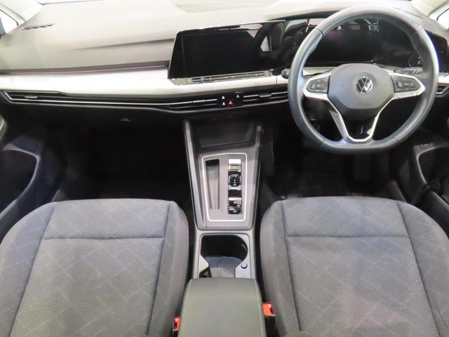 ゴルフヴァリアント ｅＴＳＩ　アクティブ　認定中古車　Ｖｏｌｋｓｗａｇｅｎ純正インフォテイメントシステムＤｉｓｃｏｖｅｒ　Ｐｒｏ　ＬＥＤヘッドライト　デジタルメーター　ＡＣＣ　リアビューカメラ　オートホールド　スマートエントリー（18枚目）