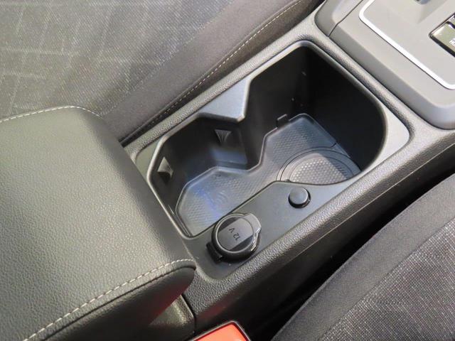 ゴルフヴァリアント ｅＴＳＩ　アクティブ　認定中古車　Ｖｏｌｋｓｗａｇｅｎ純正インフォテイメントシステムＤｉｓｃｏｖｅｒ　Ｐｒｏ　ＬＥＤヘッドライト　デジタルメーター　ＡＣＣ　リアビューカメラ　オートホールド　スマートエントリー（37枚目）