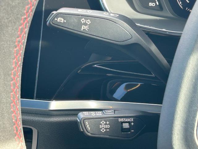 RS Q3 ベースグレード B&O RSスポーツエキゾーストシステム RSダンピングコントロールサスペンション RSデザインパッケージ ブラックスタイリング マトリクスLED ワイヤレスチャージング(17枚目)