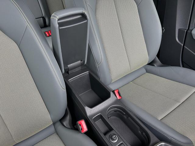 Ａ３セダン ３０ＴＦＳＩアドバンスド　ナビゲーションパッケージ　コンビニエンス＆アシスタンスパッケージ　サラウンドビューカメラ（36枚目）