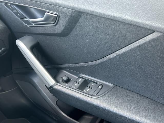 Q2 35TDIアドバンスド バーチャルコックピット ナビゲーションパッケージ スマートフォンインターフェイス コンビニエンス&アシスタンスパッケージ アドバンストキー無し/サイドアシスト 無し(33枚目)