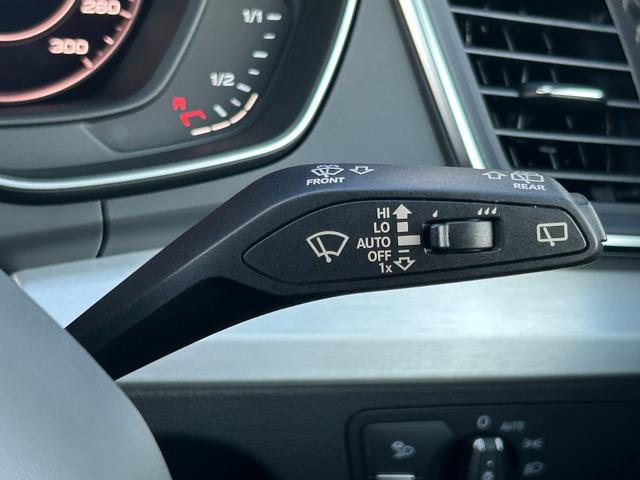 Q5 40TDIクワトロ スポーツ S line アシスタンス マトリクスLEDライト マルチカラーアンビエントライティング リヤアシスタンスパッケージ(18枚目)