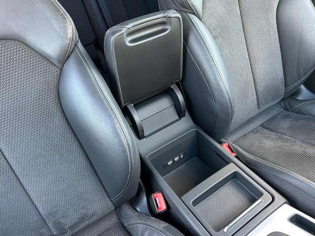 Q5 40TDIクワトロ スポーツ S line アシスタンス マトリクスLEDライト マルチカラーアンビエントライティング リヤアシスタンスパッケージ(32枚目)