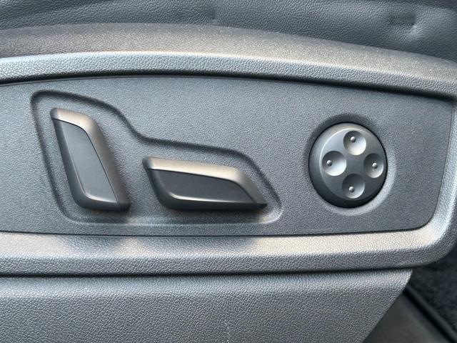 Q5 40TDIクワトロ スポーツ S line アシスタンス マトリクスLEDライト マルチカラーアンビエントライティング リヤアシスタンスパッケージ(37枚目)