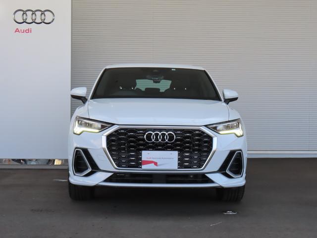 Ｑ３スポーツバック ３５ＴＦＳＩ　Ｓライン　パドルシフト　ハイビームアシスト　パーシャルレザー　アシスタンスパッケージ　スマートフォンインターフェース　べーシックパッケージ　プラスパッケージ（3枚目）