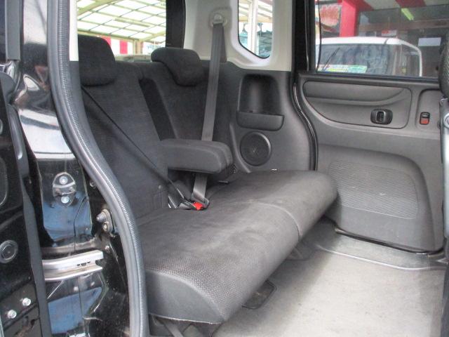 後部座席も乗り降り楽々です！！！