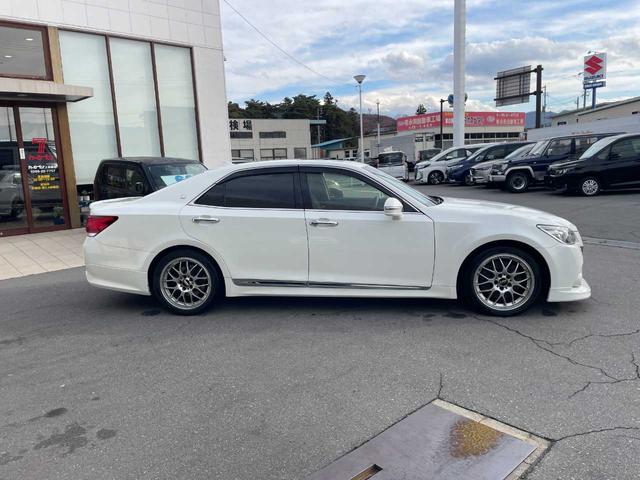 クラウン アスリートＧ　モデリスタフルエアロ・ＢＢＳアルミ・純正ＨＤＤナビ・フルセグ・Ｂｌｕｅｔｏｏｔｈ・バックカメラ・ＥＴＣ・黒革シート・パワーシート・シートベンチレーション・純正エンジンスターター・スペアキー・純正アルミ（4枚目）