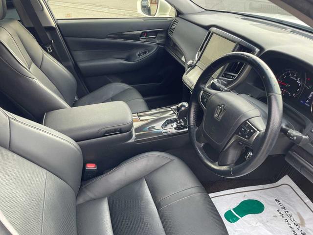 クラウン アスリートＧ　モデリスタフルエアロ・ＢＢＳアルミ・純正ＨＤＤナビ・フルセグ・Ｂｌｕｅｔｏｏｔｈ・バックカメラ・ＥＴＣ・黒革シート・パワーシート・シートベンチレーション・純正エンジンスターター・スペアキー・純正アルミ（9枚目）