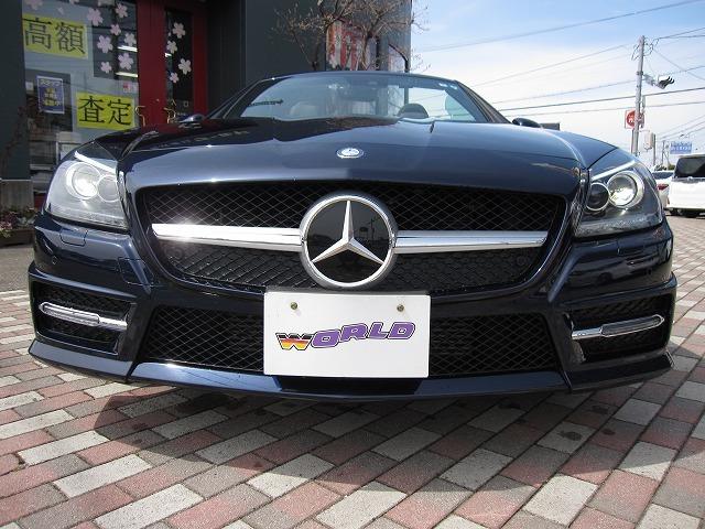 ＳＬＫ ＳＬＫ２００エクスクルーシブ　レーダセーフティーｐｋｇ　ＡＭＧ１８ＡＷ　黒革シート　キセノンライト　キーレスゴー　プッシュスタート　シートヒーター　クルーズコントロール　純正ナビＴＶ　ドライブレコーダー　ＥＴＣ　禁煙車（2枚目）