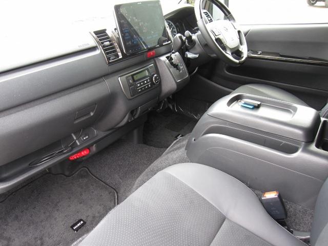 ハイエースバン スーパーＧＬ　ダークプライムＩＩ　ロングボディ　ディーゼルターボ　ワンオーナー　ＢＩＧナビ　ローダウン　エアロ　１８ＡＷ　ベットパッケージ（25枚目）