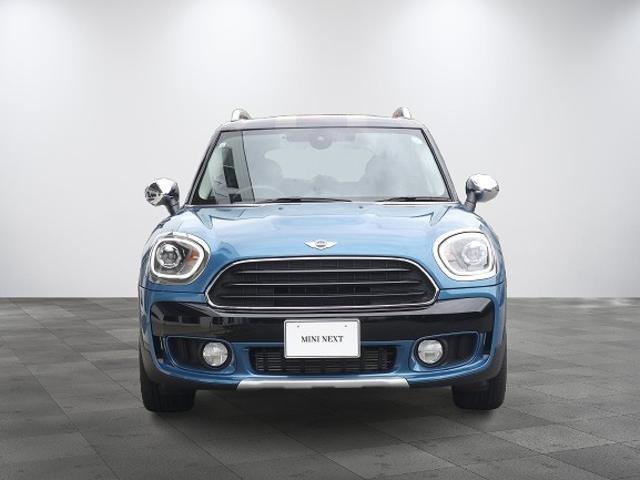 ＭＩＮＩ クーパーＤ　クロスオーバー　オール４　４ＷＤ　ＡＣＣ　リアＰＤＣ　シートヒーター　電動Ｒゲート（2枚目）