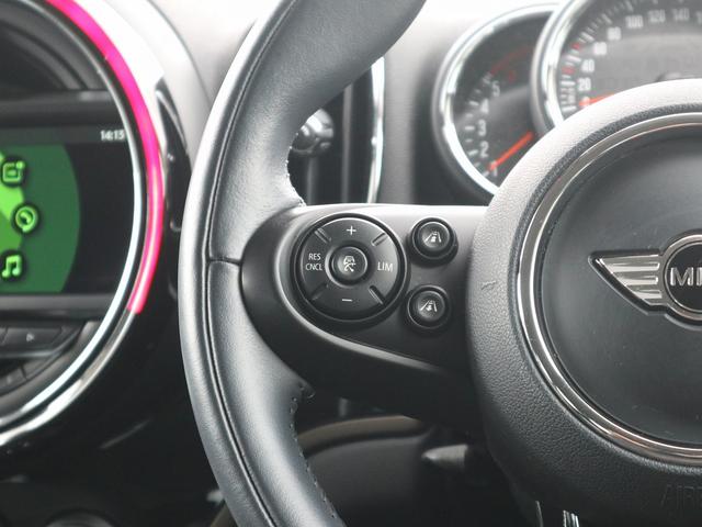 ＭＩＮＩ クーパーＤ　クロスオーバー　オール４　４ＷＤ　ＡＣＣ　リアＰＤＣ　シートヒーター　電動Ｒゲート（9枚目）
