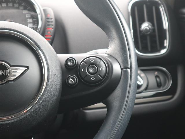 ＭＩＮＩ クーパーＤ　クロスオーバー　オール４　４ＷＤ　ＡＣＣ　リアＰＤＣ　シートヒーター　電動Ｒゲート（10枚目）