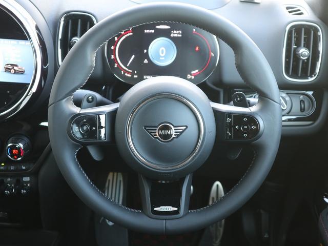 ＭＩＮＩ ＪＣＷクロスオーバプレミアム＋Ｐエッセンシャルトリム　４ＷＤ　ＡＣＣ　ヘッドアップＤ　パドルシフト　シートヒーター（8枚目）