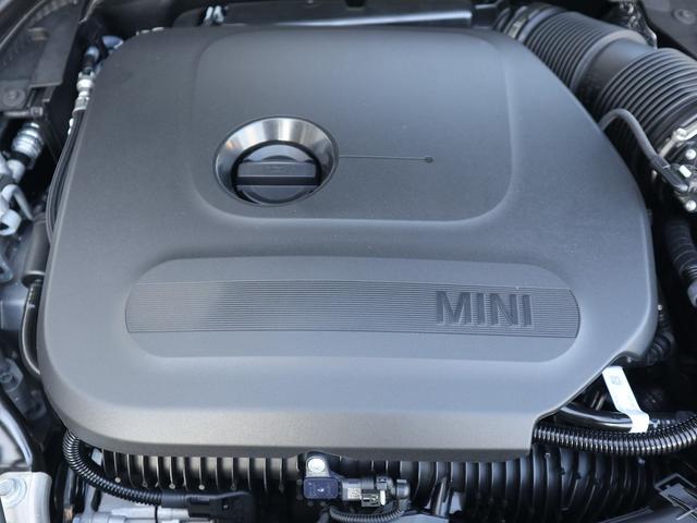 ＭＩＮＩ クーパーＳ　５ドア　ＤＣＴ　ＡＣＣ　トップビュー　ヘッドアップＤ　シート・ステアリングヒーター（26枚目）