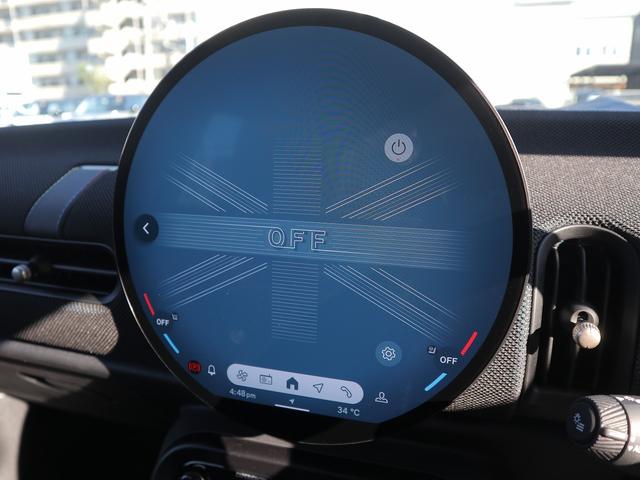 ＭＩＮＩ クーパーＳ　クラシック・トリム　５ドア　ＤＣＴ　ＡＣＣ　トップビュー　前後ＰＤＣ　ヘッドアップＤ　シート・ステアリングヒーター（15枚目）