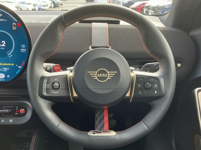 ＭＩＮＩ ＪＣＷ　エースマンＥ　ジョンクーパーワークス・トリム　ＡＣＣ　全周囲カメラ　パノラマサンルーフ（8枚目）