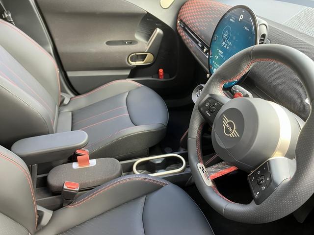 ＭＩＮＩ ＪＣＷ　エースマンＥ　ジョンクーパーワークス・トリム　ＡＣＣ　全周囲カメラ　パノラマサンルーフ（19枚目）