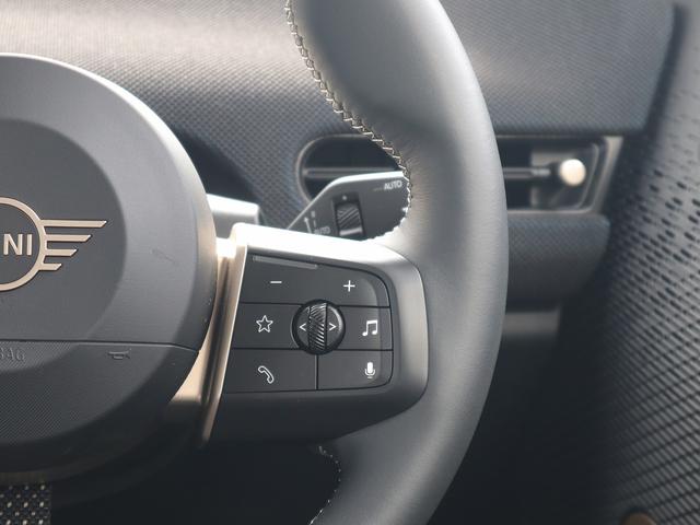 ＭＩＮＩ クーパーＳＥ　３ドア　ＡＣＣ　全周囲カメラ　前後ＰＤＣ（10枚目）