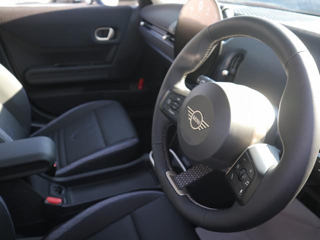 MINI クーパーS クラシック・トリム 5ドア DCT ACC ヘッドアップD トップビュー 前後PDC シート・ステアリングヒーター(17枚目)