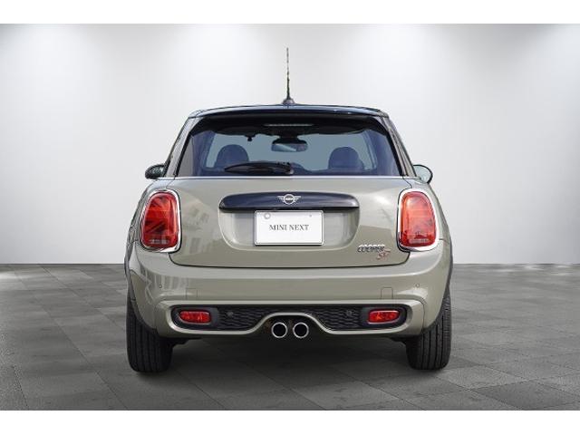 MINI クーパーSD 5ドア ACC 純正Bカメラ 前後PDC ミラーETC(3枚目)