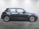 ＭＩＮＩ クーパーＳ　５ドア　ＤＣＴ　ＡＣＣ　トップビュー　ヘッドアップＤ　シート・ステアリングヒーター（5枚目）