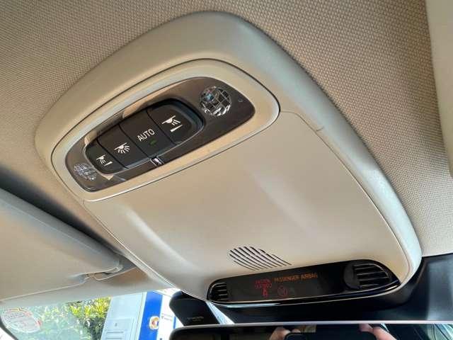 Ｖ４０ クロスカントリー　Ｔ５　ＡＷＤ　サマム　４ＷＤ　エクステリアスタイリングキット　純正ＨＤＤナビ・地デジＴＶ　バックカメラ　本革　ｈａｒｍａｎ／ｋａｒｄｏｎサウンドシステム　シートヒーター　パワーシート　ＥＴＣ　ＡＣＣ　レーンキープ　ＢＬＩＳ（30枚目）