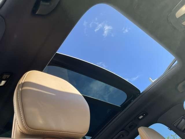 XC60 リチャージアルティメトT6AWDプラグインハイブリド 4WD エアサス・サンルーフ・アンバーレザー・純正ドラレコ・Googleシステム搭載・シートヒーター・シートベンチレーション・ステアリングヒーター・ヘッドアップディスプレイ・ACC・パイロットアシスト(18枚目)