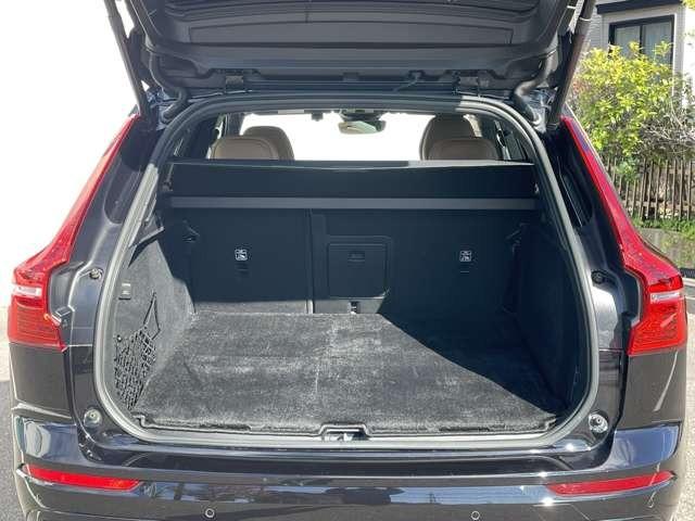 XC60 リチャージアルティメトT6AWDプラグインハイブリド 4WD エアサス・サンルーフ・アンバーレザー・純正ドラレコ・Googleシステム搭載・シートヒーター・シートベンチレーション・ステアリングヒーター・ヘッドアップディスプレイ・ACC・パイロットアシスト(42枚目)