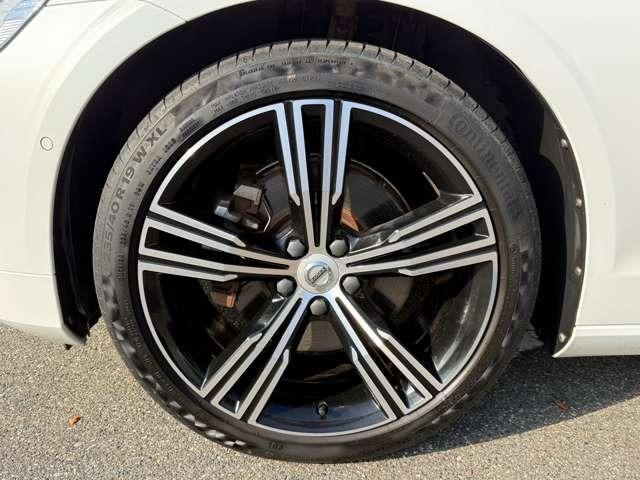 S60 T5 インスクリプション プラスPKG(パノラマガラスSR・テイラードダッシュボード・19インチAW)・純正HDDナビ・フルセグ・360°カメラ・シートベンチレーション・ステアリングヒーター・harman/kardonサウンド(4枚目)