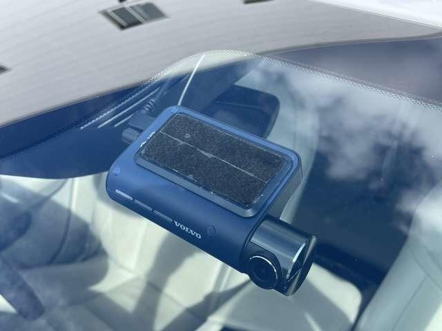 S60 T5 インスクリプション プラスPKG(パノラマガラスSR・テイラードダッシュボード・19インチAW)・純正HDDナビ・フルセグ・360°カメラ・シートベンチレーション・ステアリングヒーター・harman/kardonサウンド(5枚目)