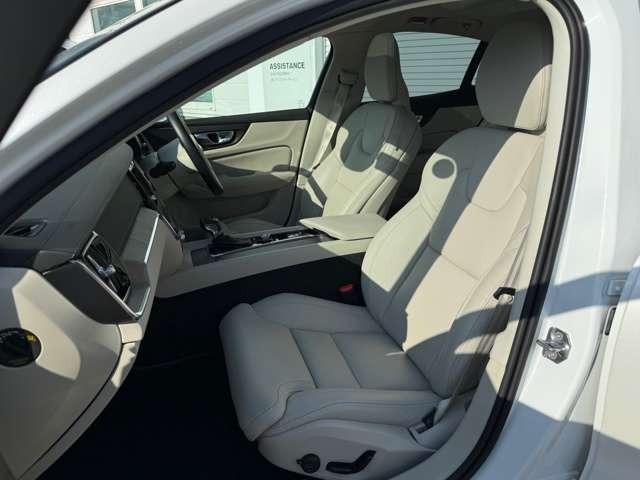 S60 T5 インスクリプション プラスPKG(パノラマガラスSR・テイラードダッシュボード・19インチAW)・純正HDDナビ・フルセグ・360°カメラ・シートベンチレーション・ステアリングヒーター・harman/kardonサウンド(27枚目)